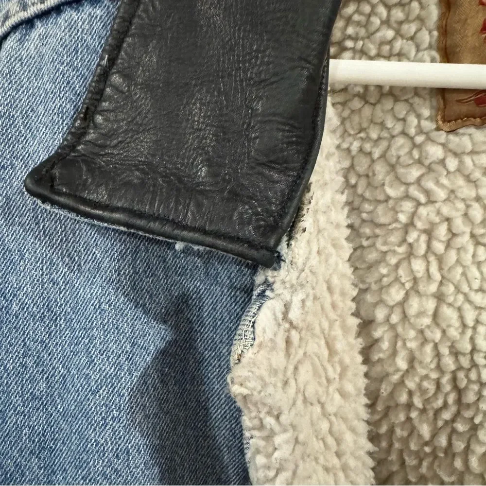 RARE Vintage Levi’s Sherpa-Lined Denim Trucker Jacket w/ Leather Collar – XL